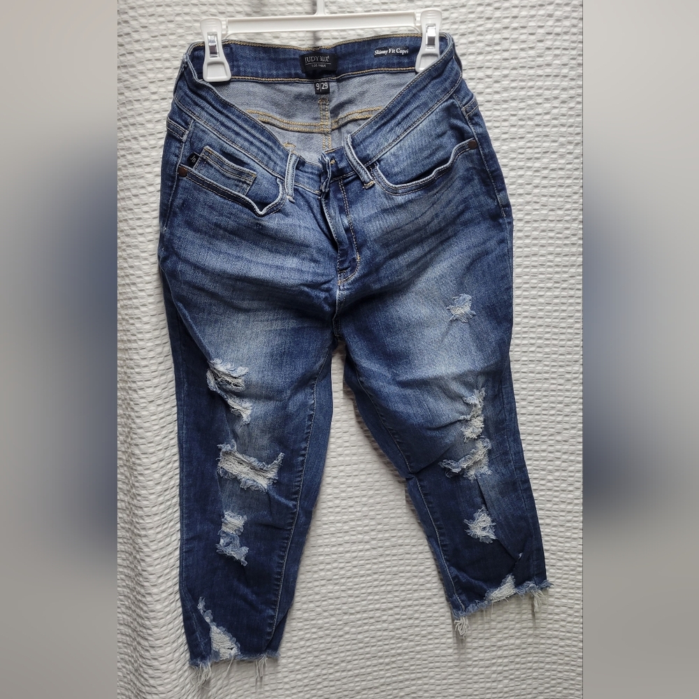 Judy Blue Distressed Skinny Jean Capris